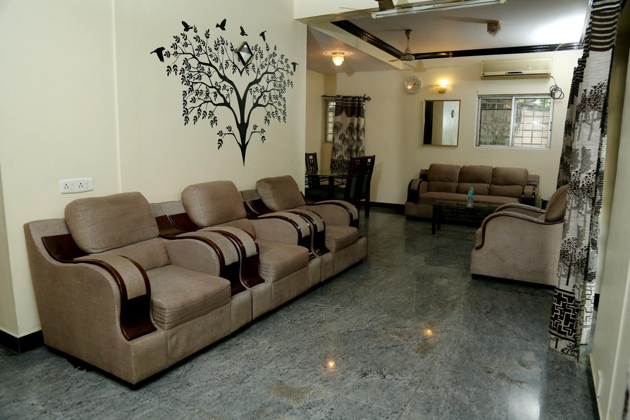 Rich Inn Suites - Next To Accord Metropolitian. Chennai Exterior photo